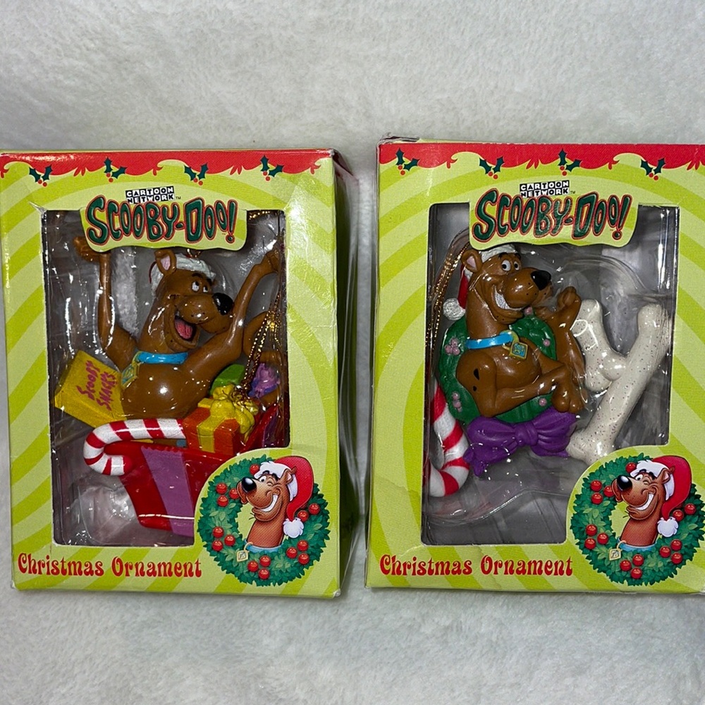 1999 Set of 2 Scooby Doo Christmas Ornaments by Trevco/Cartoon Network!